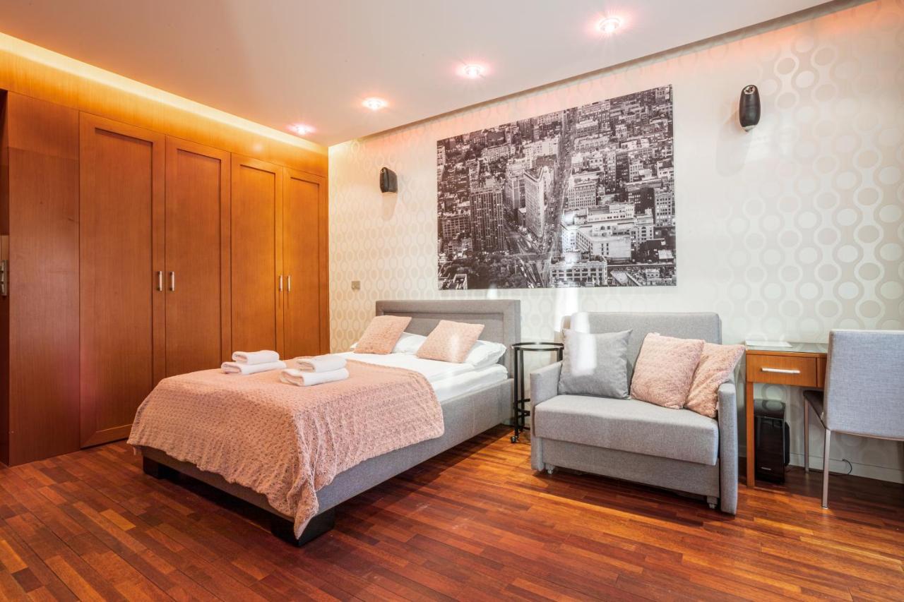 Broadway - Neptun Park By Oneapartments Gdańsk Exterior foto